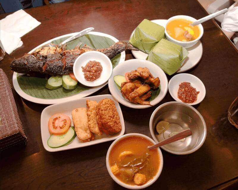 Profitable Indonesia Food Stall For Sale / Takeover