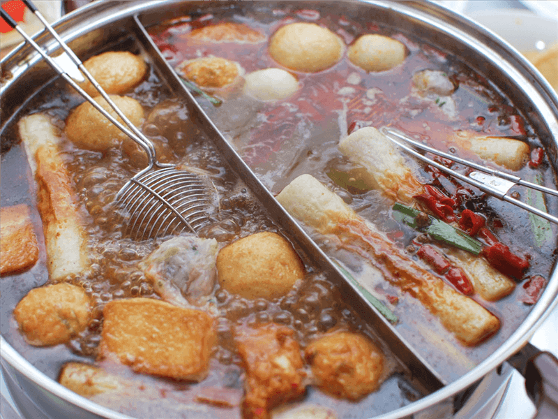 Unique Steamboat Concept In Siglap For Sale
