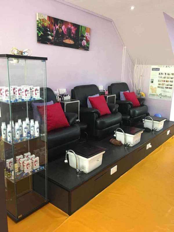 美甲店转让