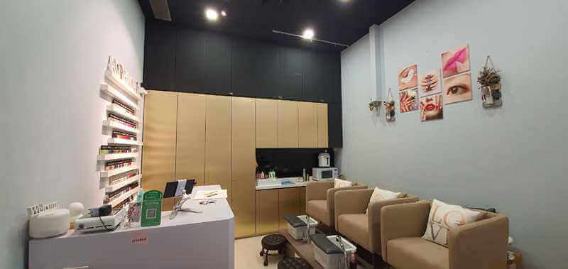 Nail Salon for take over