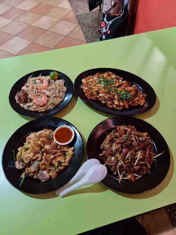 Hokkien mee, char kway teow, carrot cake, oyster omelette stall for takeover
