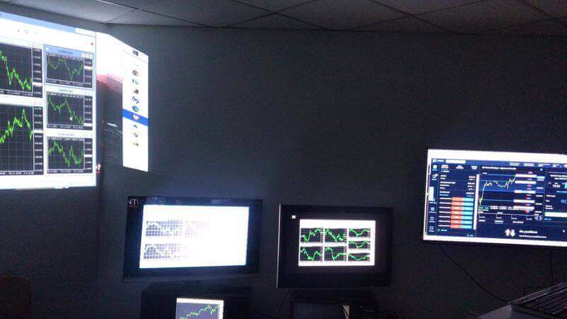 (已失效)Free office space first day! Rent day to day 25 sgd! Or Weekly / monthly! Need agents! 