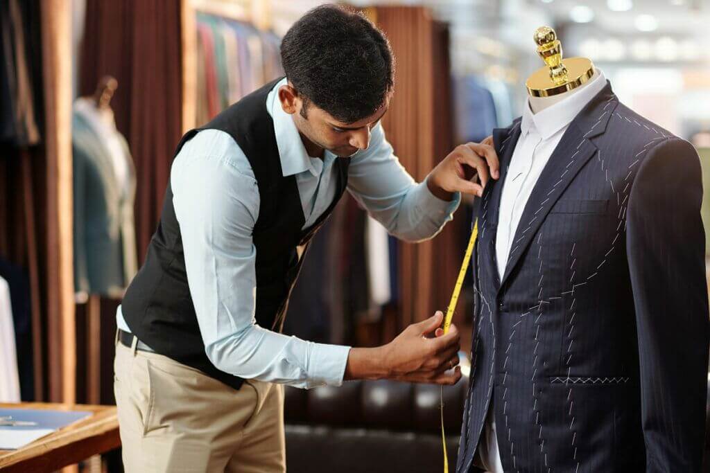 (已成交)Highly Rated Tailored Made Suits Company With 4 Outlets Overseas