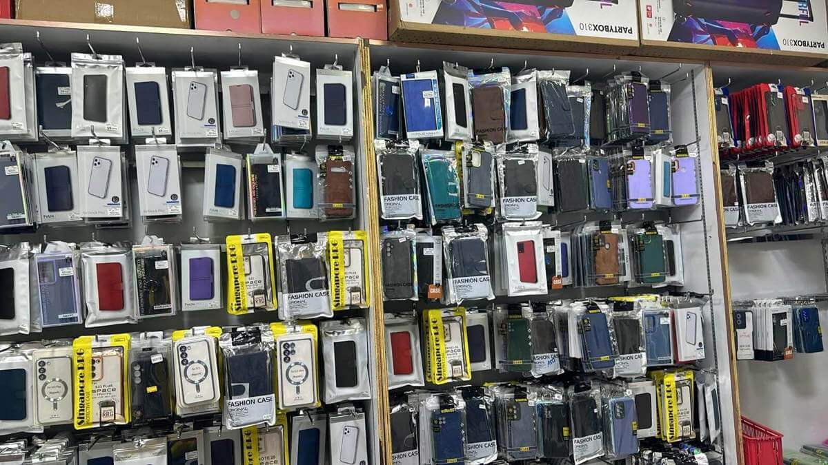 Mobile Marvel: A Spectacular Shop Takeover!