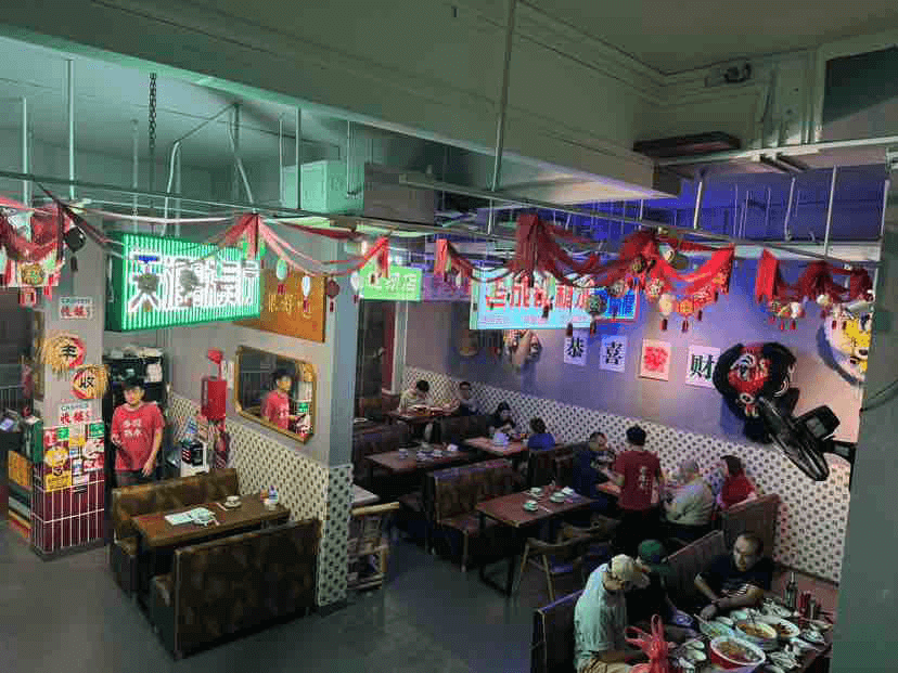 (暂停)Profitable Sichuan Restaurant Near Sim Lim Square For Takeover 