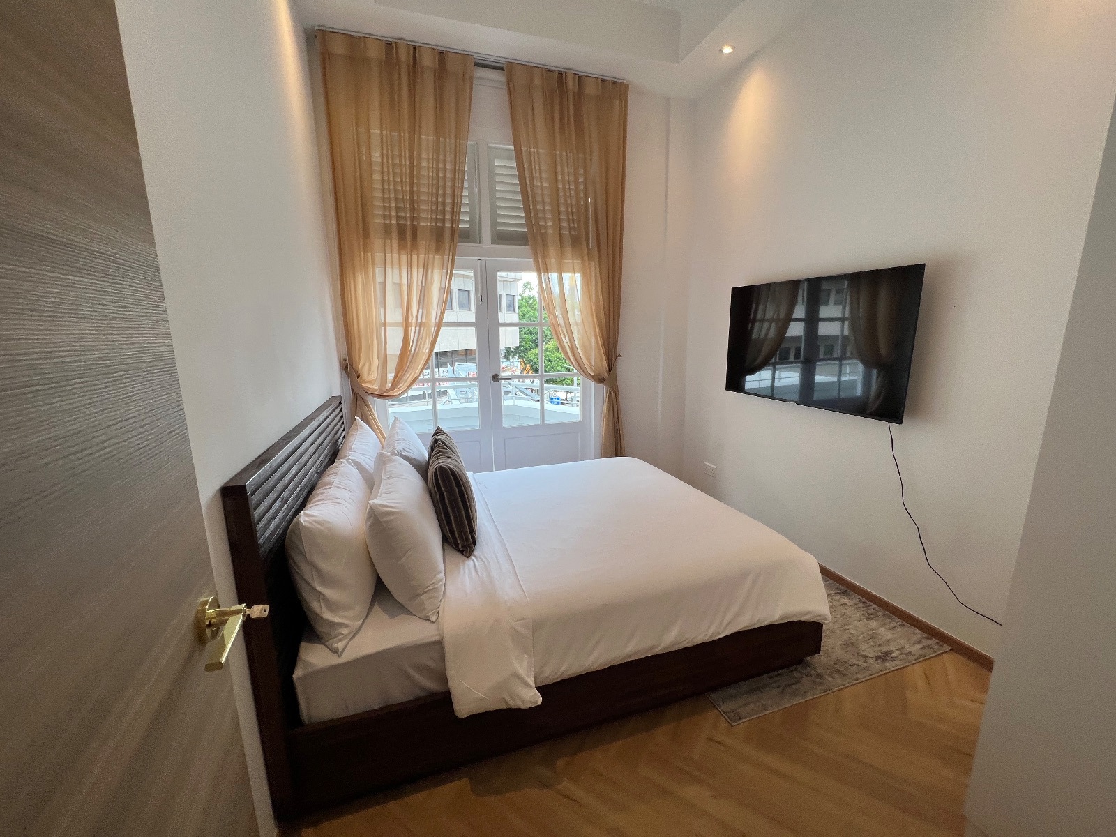 Branded Serviced Apartments Looking Investors