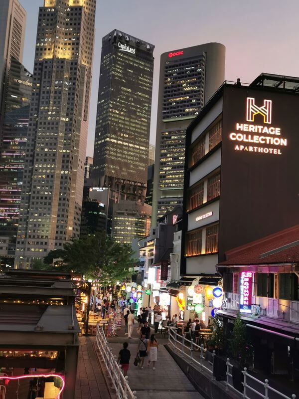 (已失效)Boat Quay Restaurant For Takeover ( 3 units  On The Ground Floor Facing Singapore River)