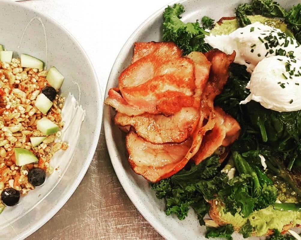 UNDER MANAGEMENT | HIGHLY REGARDED & BEAUTIFUL CAFE