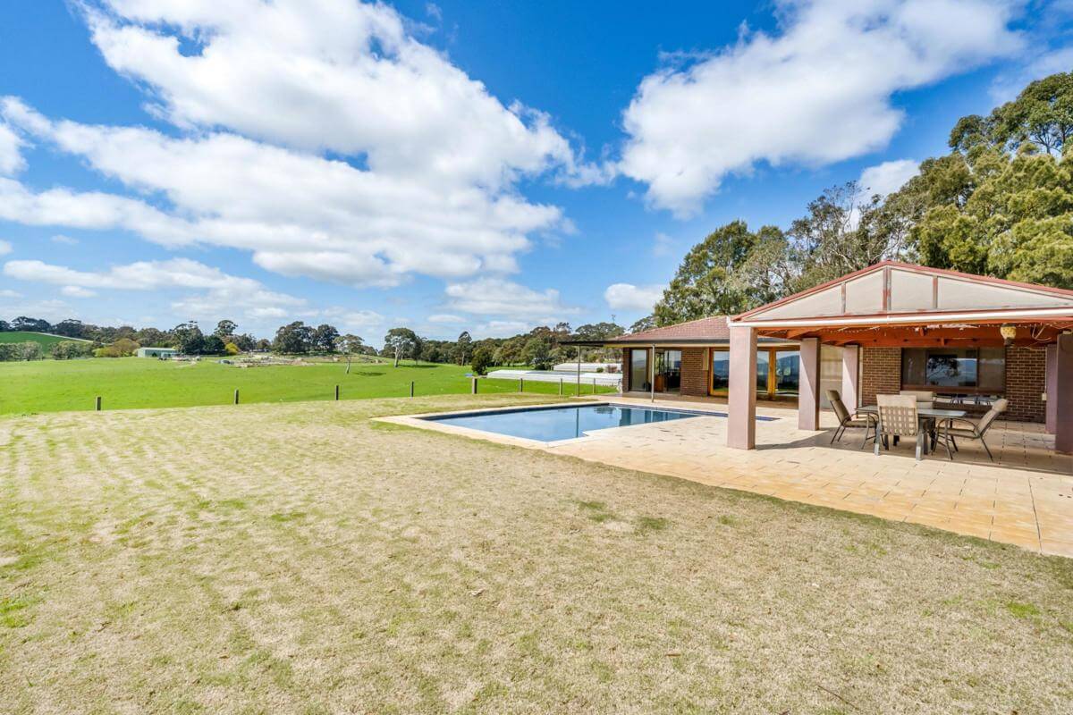 Urban life with rural feeling