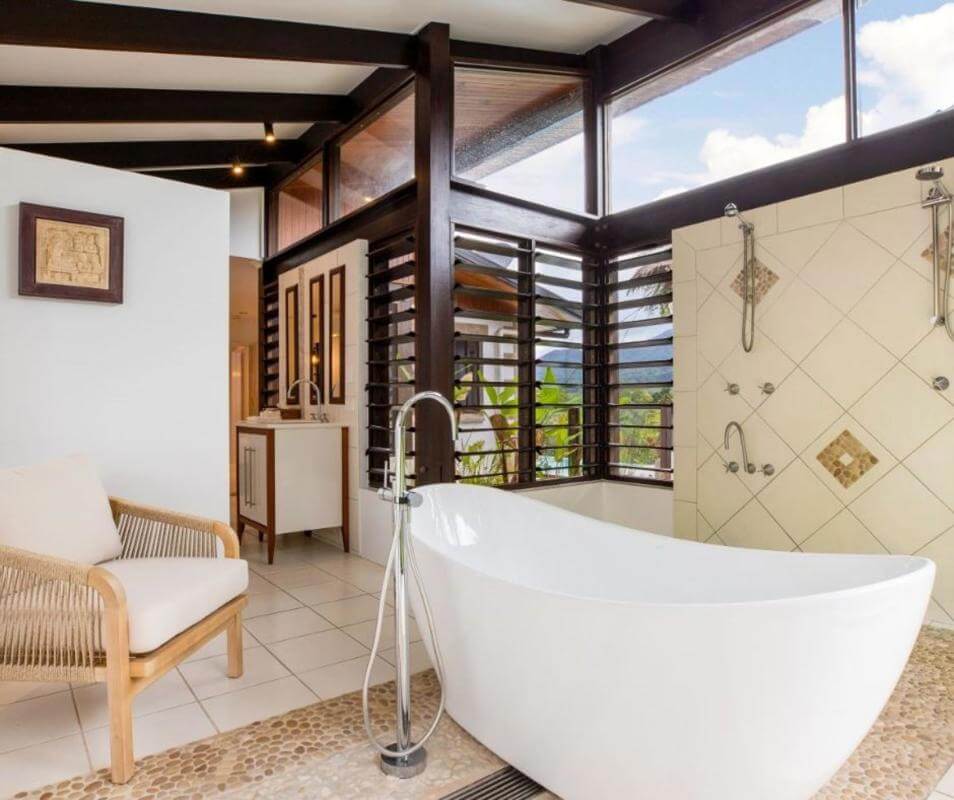 Luxury Holiday Rental Business in North Queensland - Exceptional Lifestyle Living