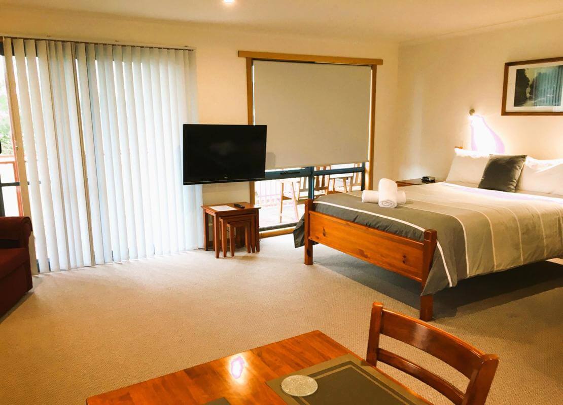 When Value Counts 23 Self-Contained Apartments t/o $800K 9 Titles $2.45m 2023 net $367,000