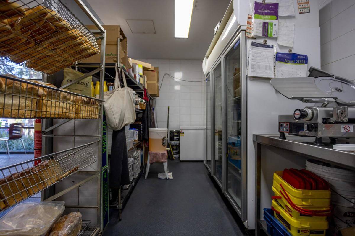 PROFITABLE 5 DAY SANDWICH SHOP