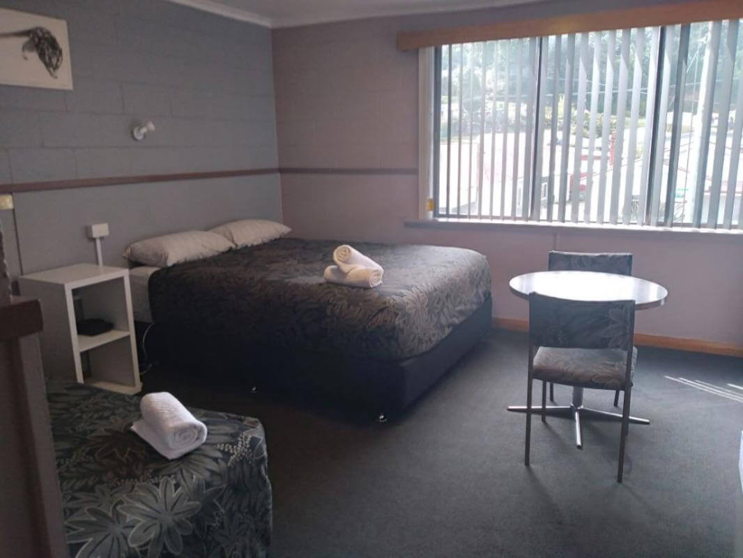 24 Room FHGC Best value Tasmanian Motel $1,250,000 negotiable