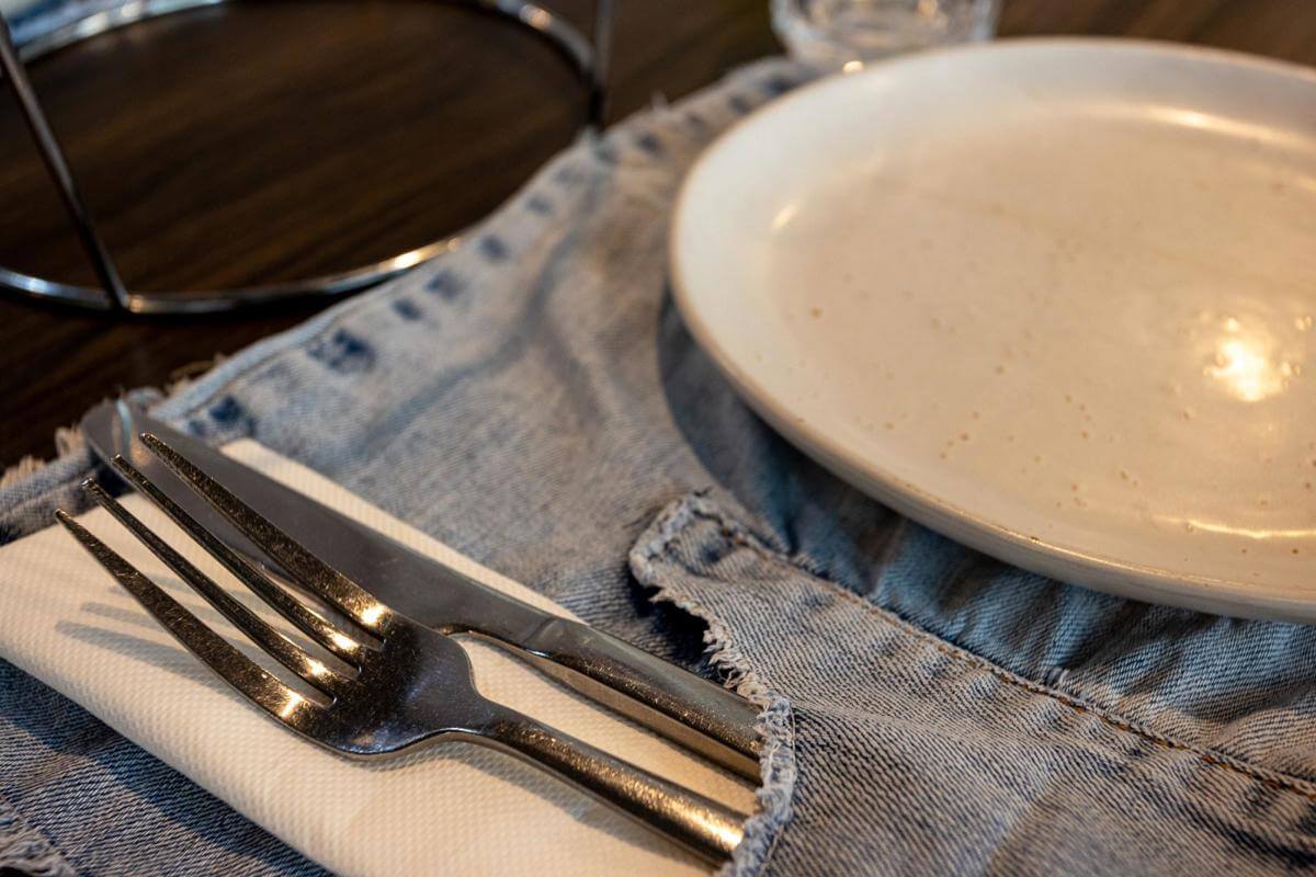 CAFE & PIZZA | FANTASTIC EXPOSURE | MAS163