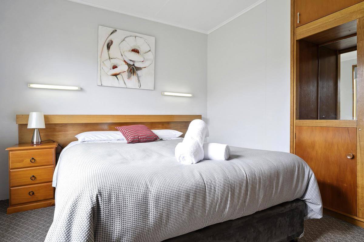 10 x 2 Bdr & 1x 1Bdr Self-Contained Fully Furnished Villas Incredible Value offers over $1,095,000