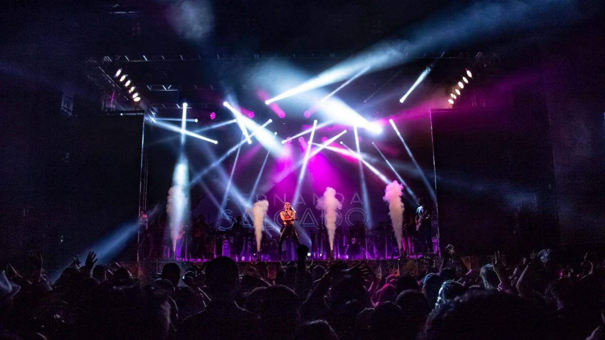 ENTERTAINMENT & PERFORMING ARTS PRODUCTS WHOLESALER