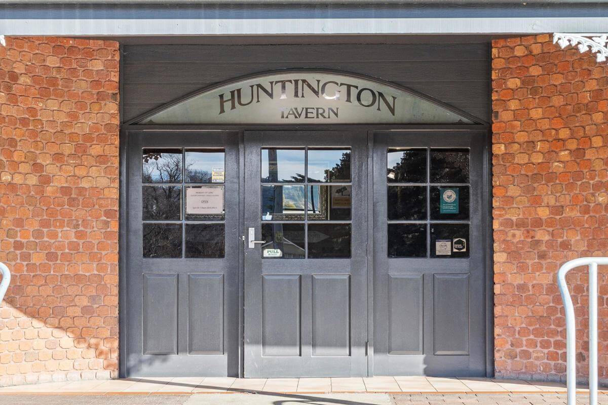 Huntington Tavern, 30 year lease Offers Over$99,500+sav