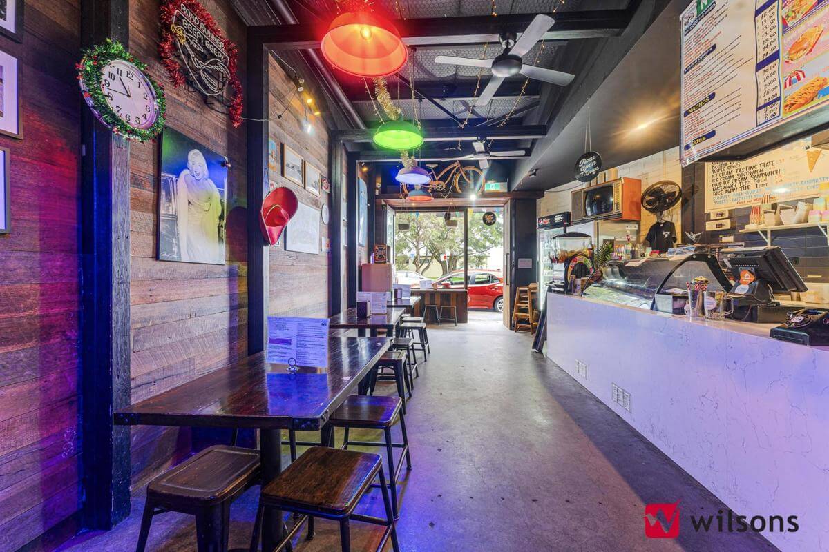 Retro themed Ice cream café & burger bar