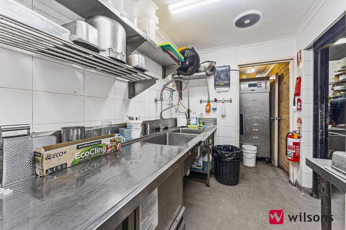 Retro themed Ice cream café & burger bar