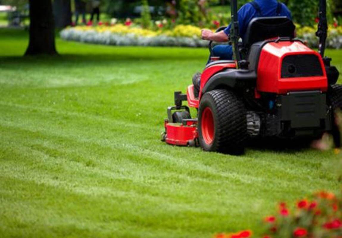 Leading Mower Retail Sales/Service Business. Run Under Management