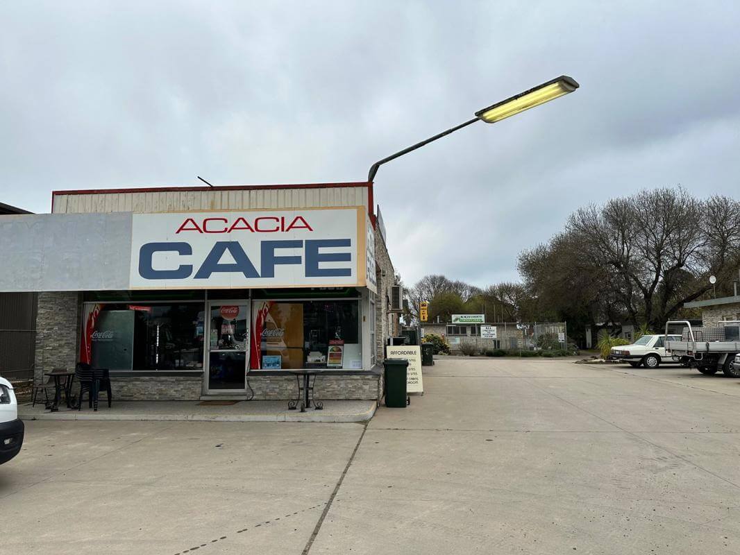 Caravan Cabin park. Vendors terms available. !!