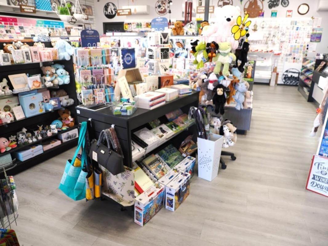 Trinity News & Gifts Kelso  -  UNDER CONTRACT