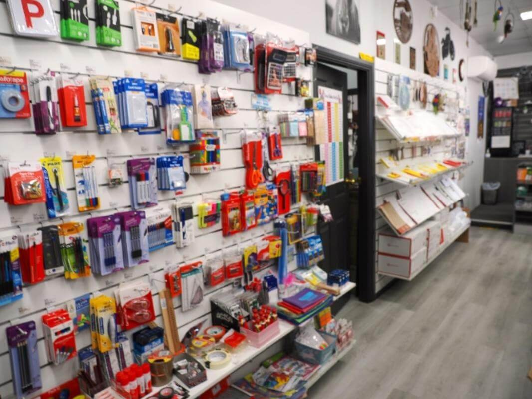 Trinity News & Gifts Kelso  -  UNDER CONTRACT