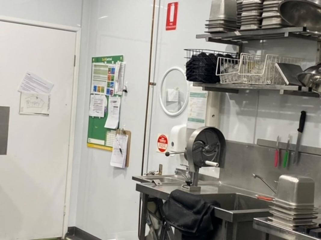 Subway Franchise Indooroopilly Brisbane, Extensively Remodelled, Busy Location, High Visibility!