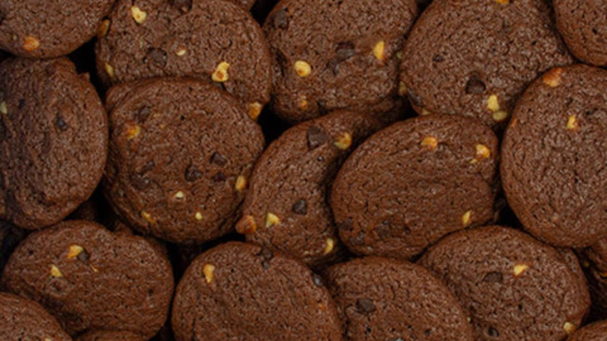 Indulge in Sweet Success with Mrs. Fields® Bakery Cafe Franchise!