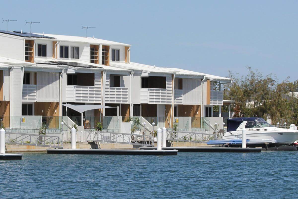 UNDER CONTRACT - Marine Pontoon Manufacturer  $2.77m Sales, $634k EBITDA
