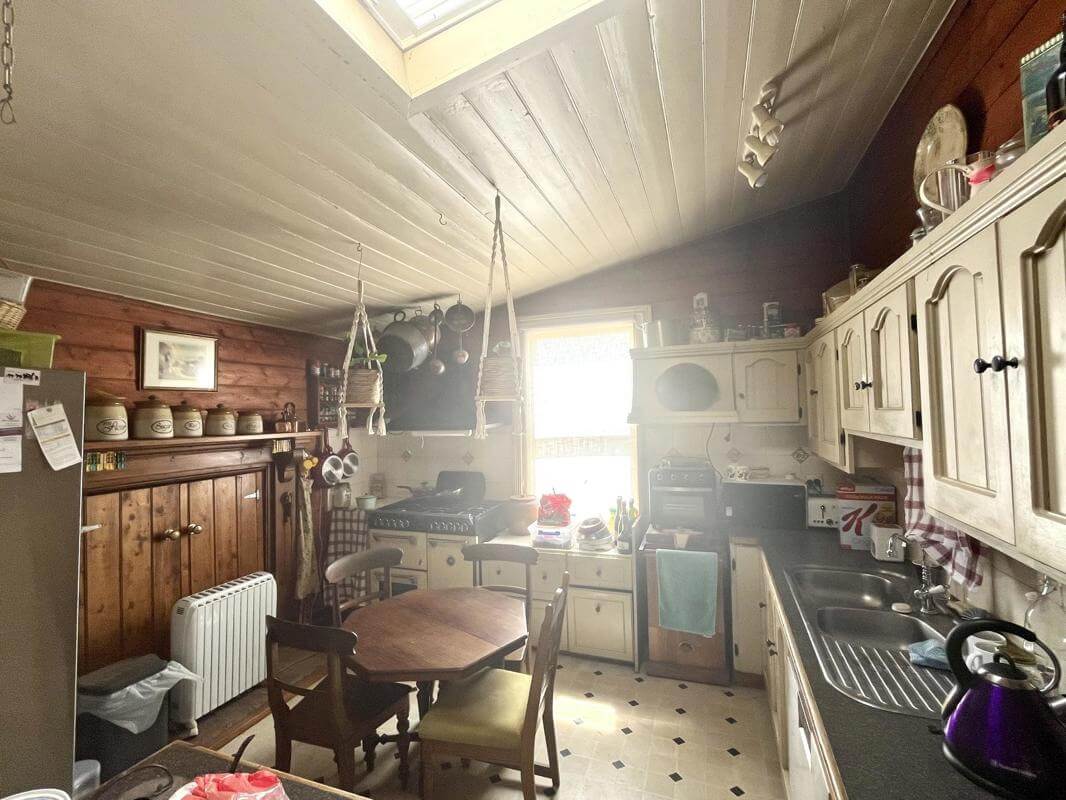 FHGC Aus Post Profitable Lifestyle Business Inc 3BR Home and Studio Work Mon to Fri No Deliveries