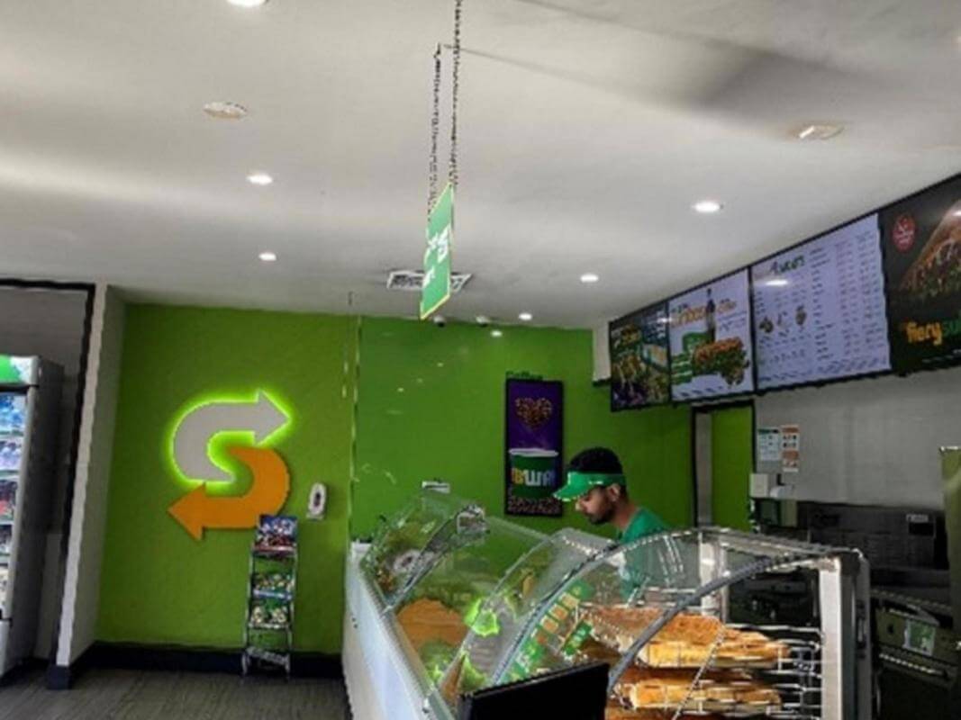 Subway Tumbi Umbi, Remodelled, Lifestyle Location, Much Prized Store! Magnet For The Area!