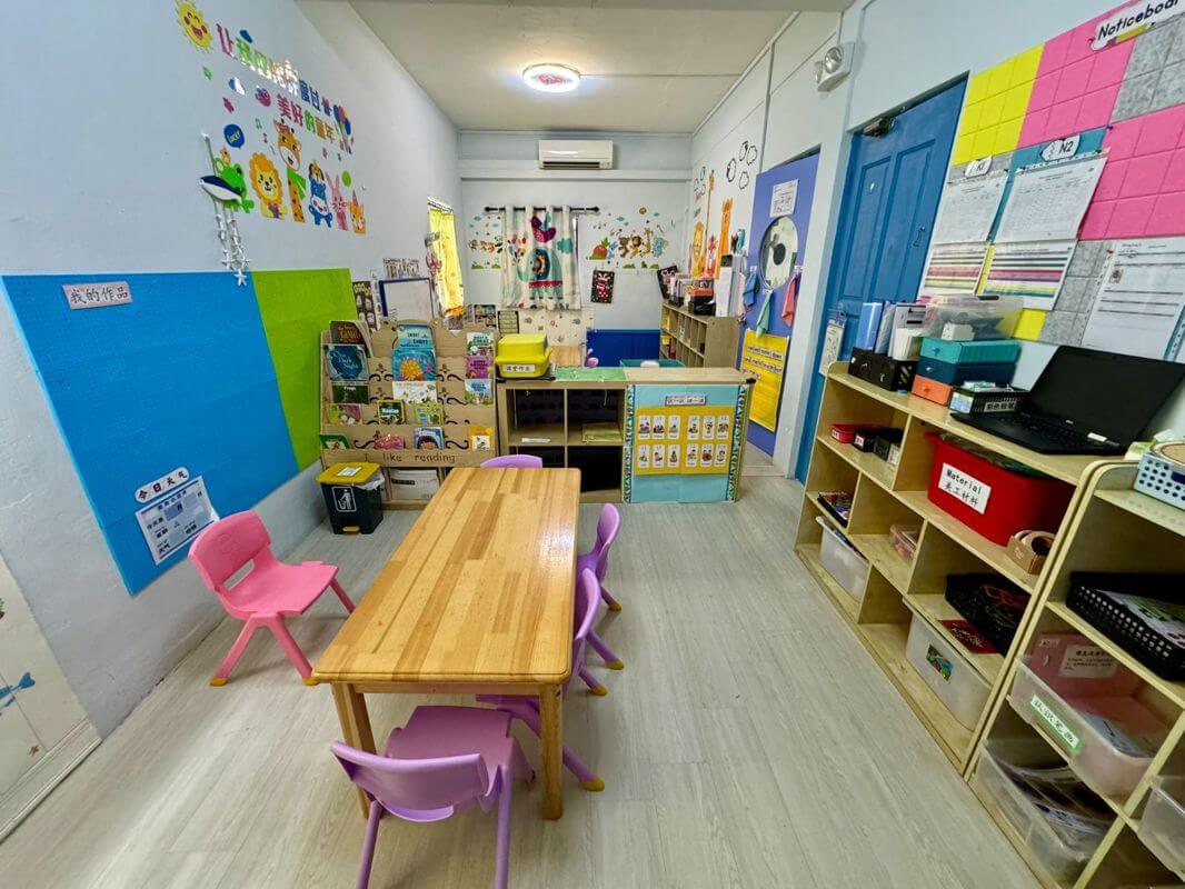(已成交)Rare 2 Storey Semi-D Childcare In Sembawang For Takeover