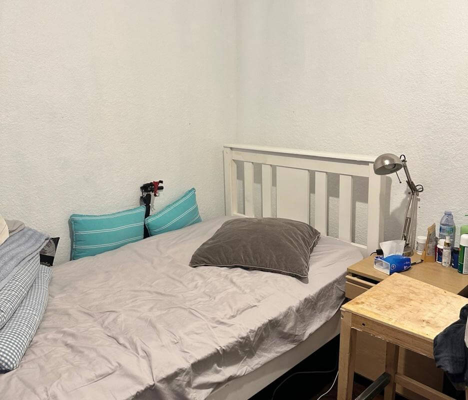 Convenience/Milk Bar with a 2 bedroom apartment.