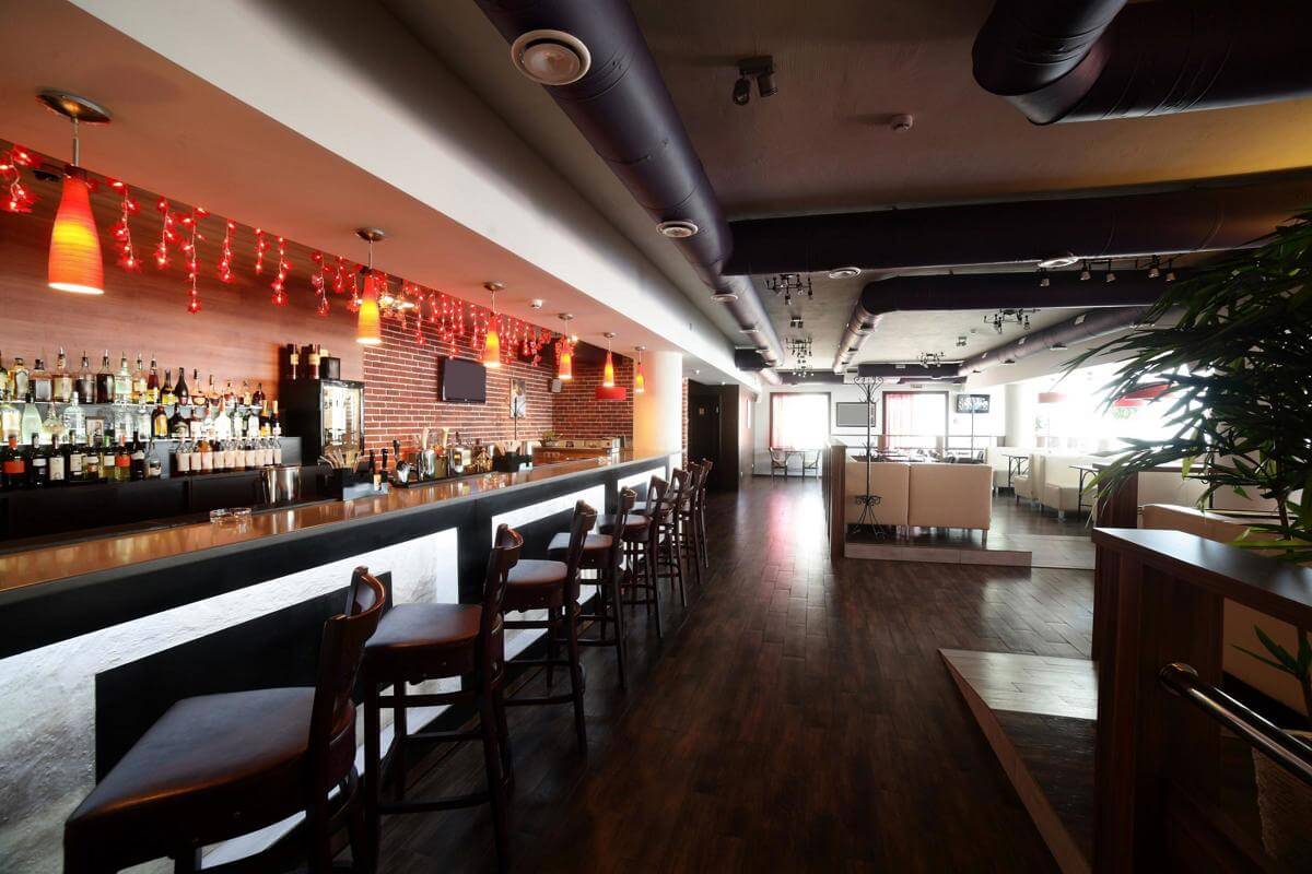 Exciting Opportunity in Bella Vista - Established Café Bar For Sale!