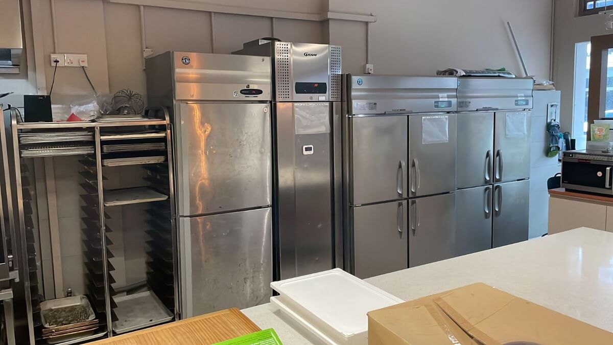 (已失效)Fully Equipped Cafe And Bakery At City Fringe With Lunch & Dinner Crowd