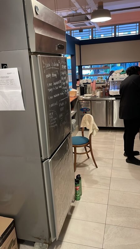 (已失效)Fully Equipped Cafe And Bakery At City Fringe With Lunch & Dinner Crowd