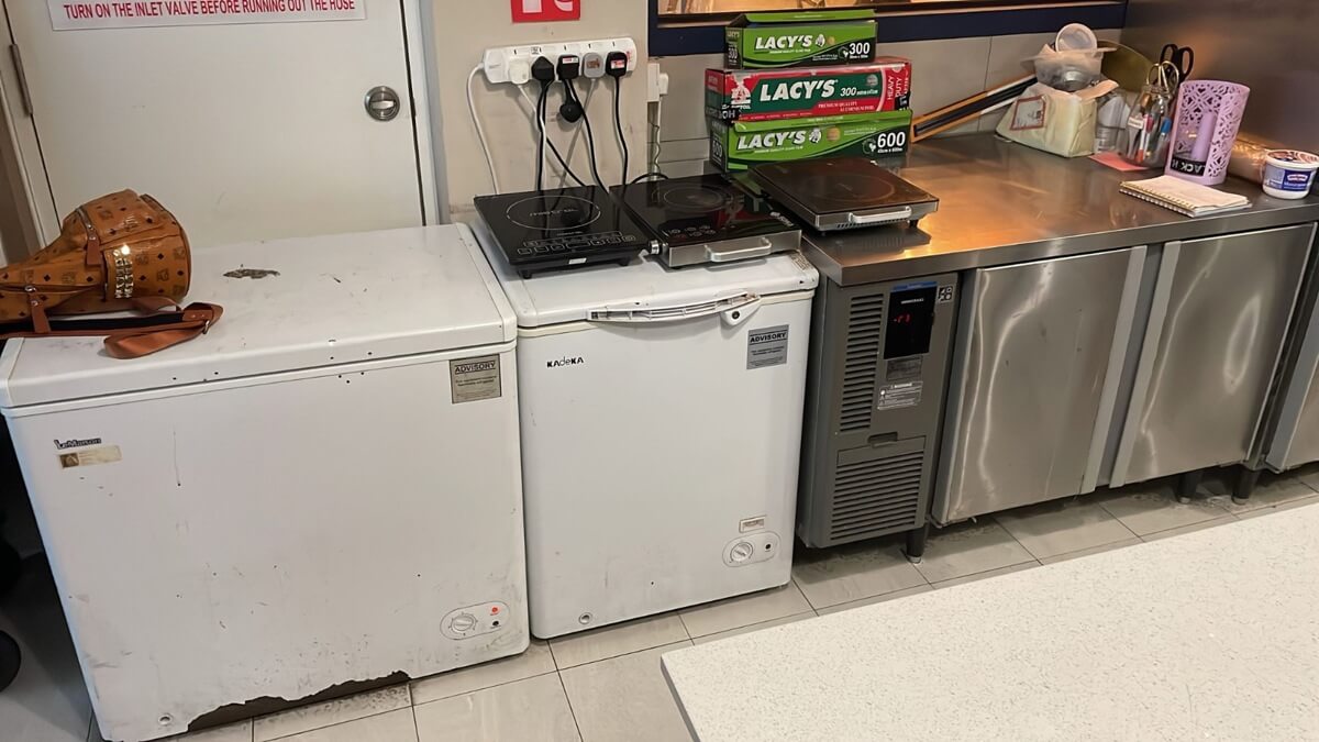 (已失效)Fully Equipped Cafe And Bakery At City Fringe With Lunch & Dinner Crowd