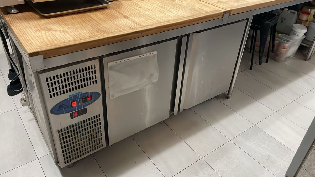 (已失效)Fully Equipped Cafe And Bakery At City Fringe With Lunch & Dinner Crowd