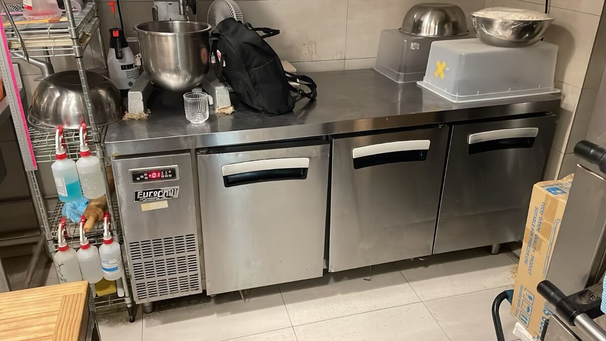 (已失效)Fully Equipped Cafe And Bakery At City Fringe With Lunch & Dinner Crowd