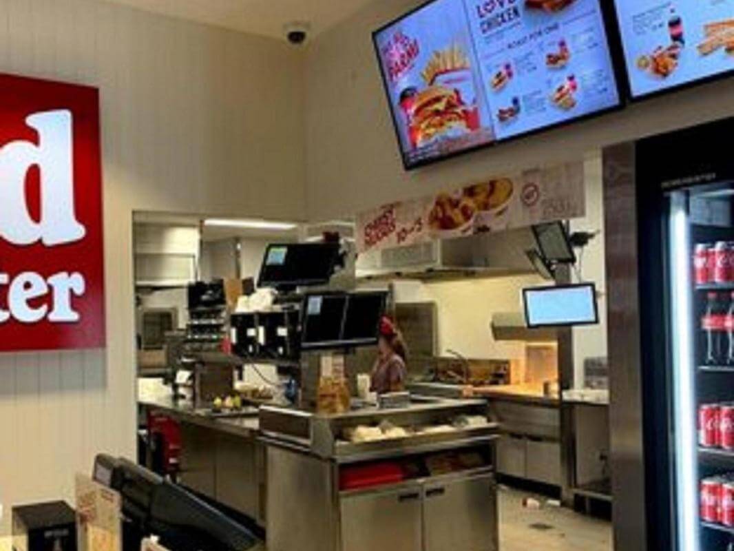 UNDER OFFER Red Rooster Grafton! Ideal for Owner Operator or Family! Low entry price