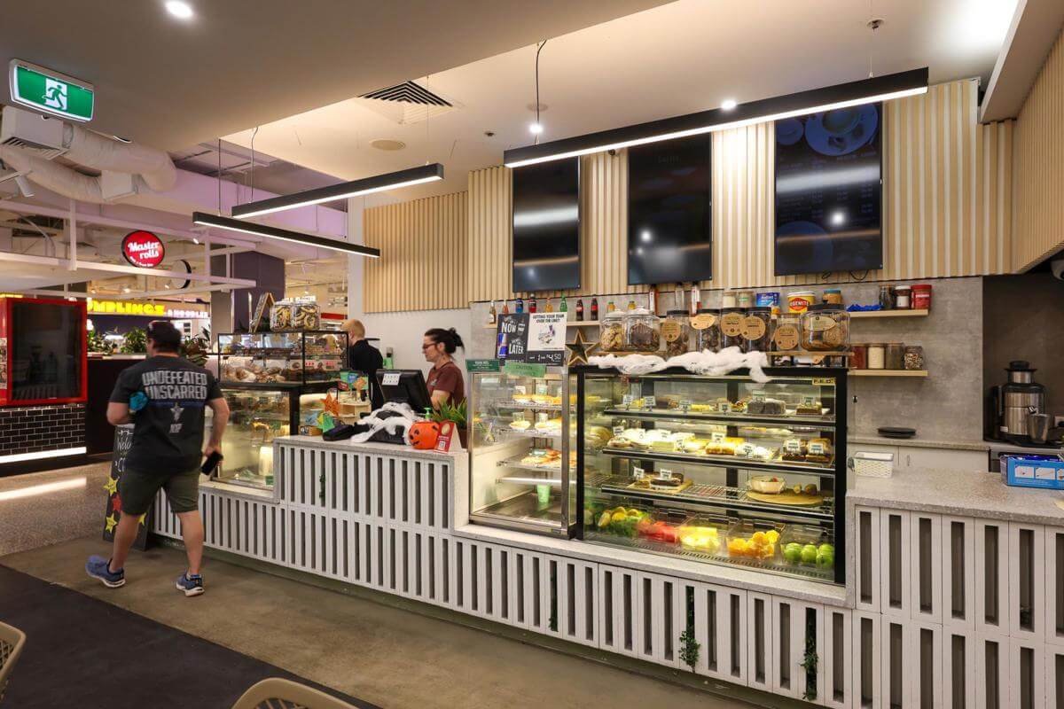 UNDER FULL MANAGEMENT | ALL OFFERS CONSIDERED | MAS194