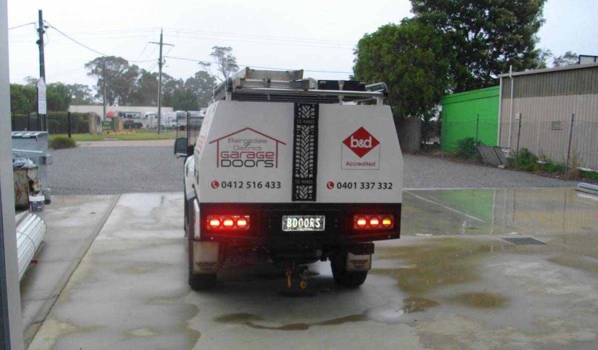 GARAGE DOOR SUPPLIERS AND FITTERS. TRAINING AVAILABLE