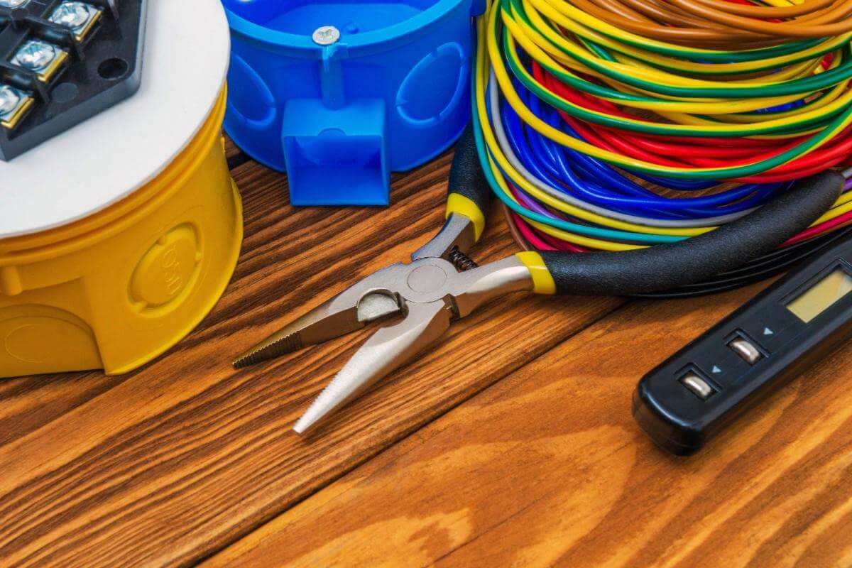 Independent Electrical Wholesale Business  Perth FY 2025 Sales-$10.5m  $1.05m EBITDA