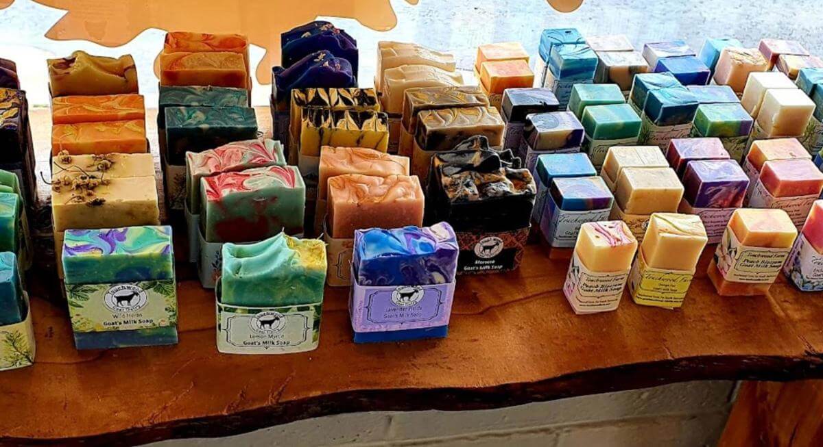 Tassie Toners, Lotto & Giftware Beautiful Country Town