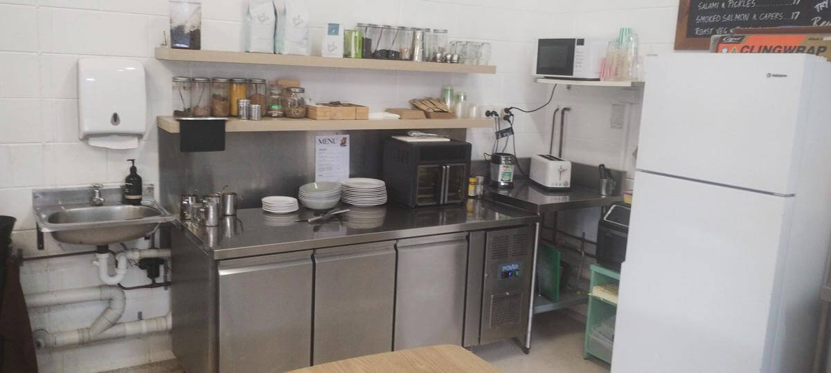 COFFEE SHOP NESTLED IN THE NOOSA HINTERLAND  $69k wiwo