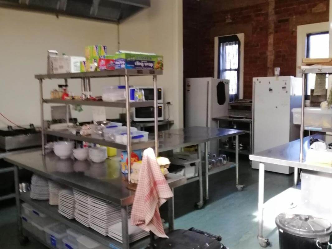 $150,000 NET, Hotel/Motel   Vendors terms