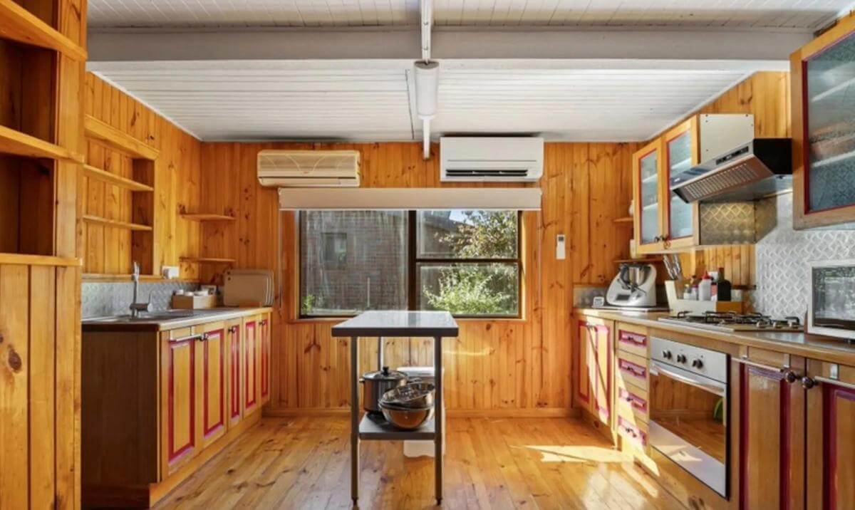 Freehold  2 Bedroom Cafe & Convenience store business for sale