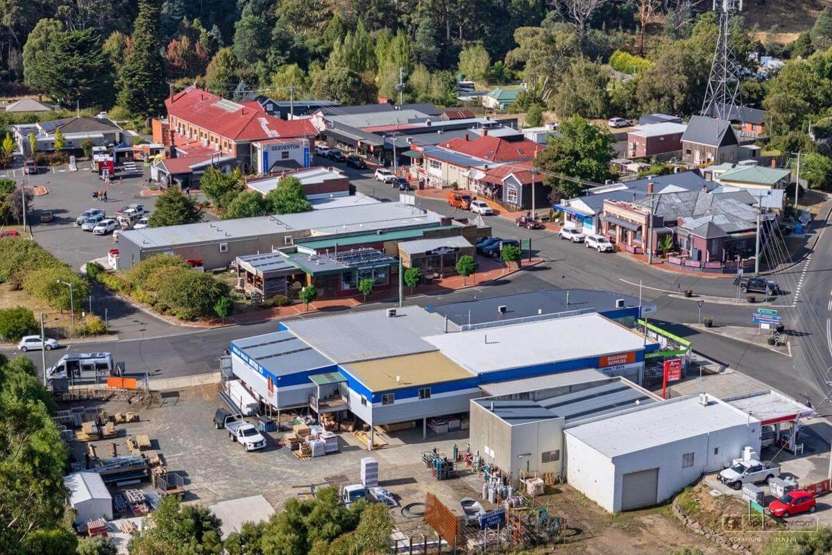 Long Established, Respected Successful Mitre 10 Huon Valley Hardware Geeveston $150k+sav