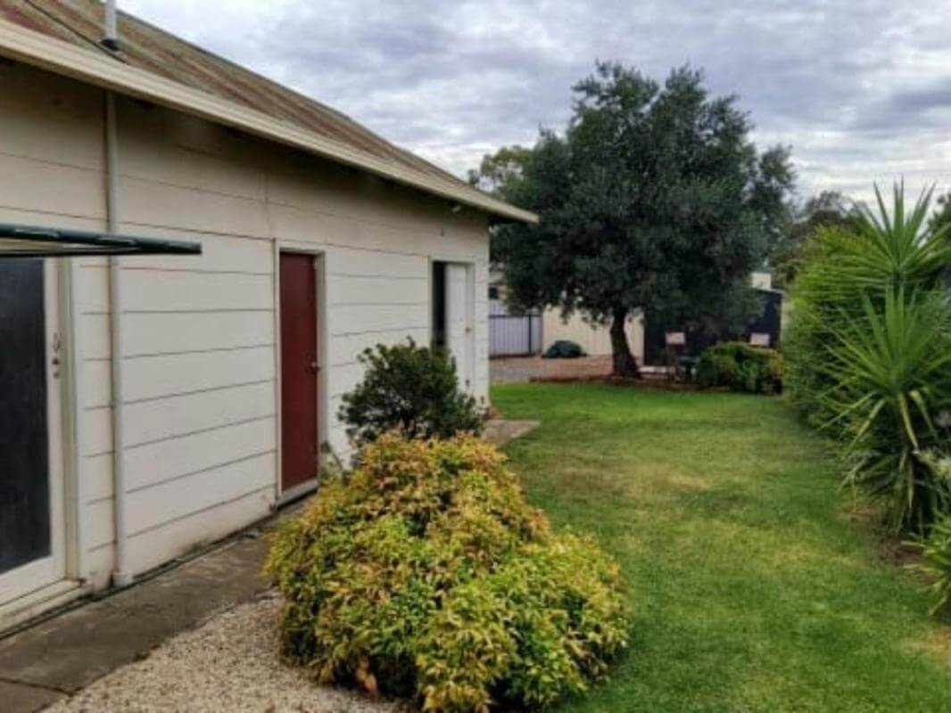 Freehold and Business General Store & Apartment